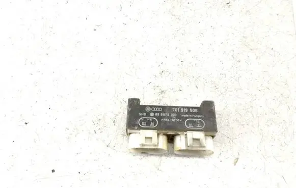 Volkswagen Transporter - Caravelle T4 Coolant fan relay 701919506 899978000