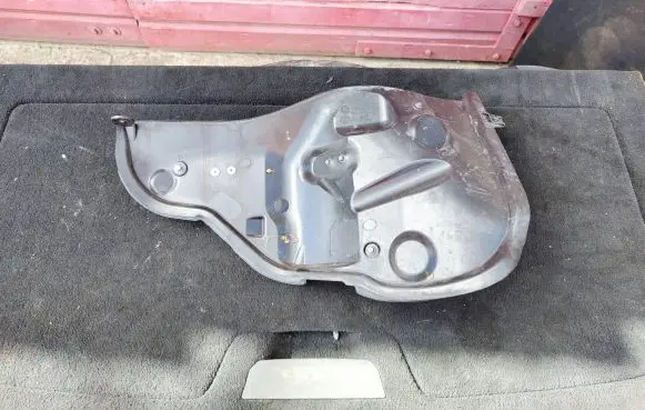Porsche Cayenne (92A) Heat shield in engine bay 7P5819511G 7P5819511F