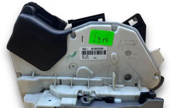Audi A3 S3 A3 Sportback 8P Central body control module A2917 5E1837016A