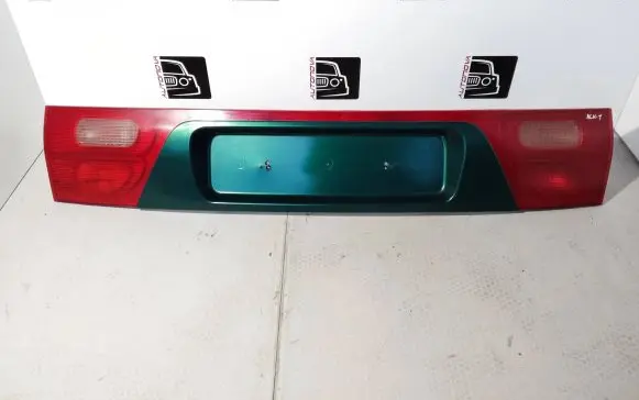 Seat Alhambra (Mk1) Rear light center trim bar blend 962608
