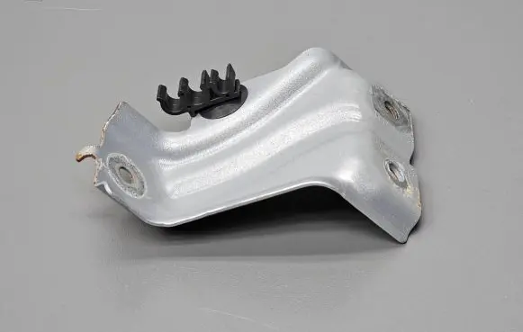 Honda Accord Fender mounting bracket