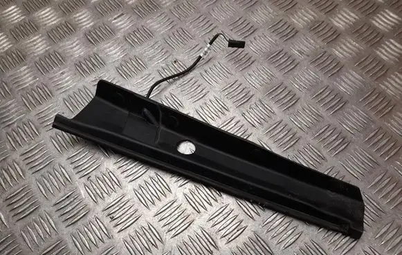 Opel Insignia B Other sill/pillar trim element 39111163