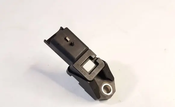 Peugeot 208 Air pressure sensor 9817007580