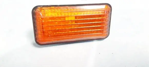 Volkswagen PASSAT B3 Front fender indicator light 357949117