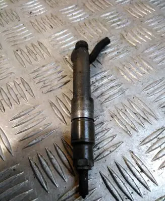 Volkswagen New Beetle Fuel injector 028130202P 0432193696