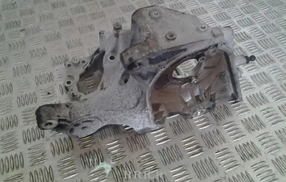Opel Insignia A Engine mounting bracket 55574721