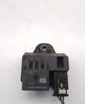 BMW 5 F10 F11 Glow plug pre-heat relay 781085603