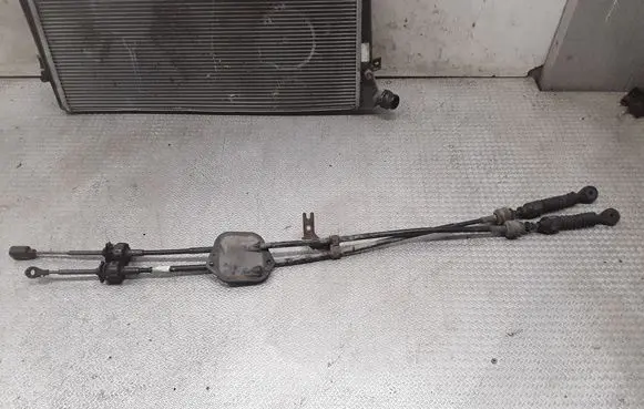 Citroen C1 Gear shift cable linkage 