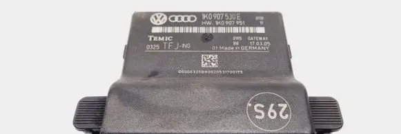 Volkswagen Golf V Gateway control module 1K0907530E 1K0907951