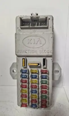KIA Sorento Fuse module 911703e920