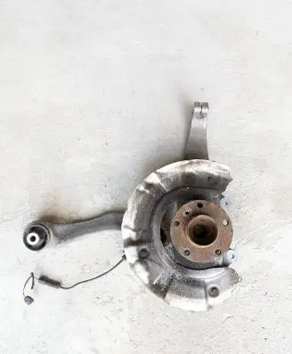 BMW 5 F10 F11 Front wheel hub spindle knuckle 6775769