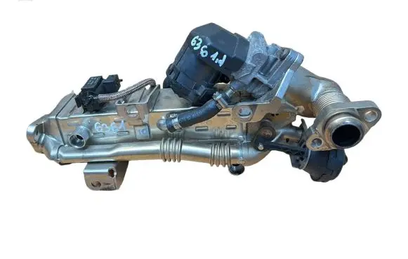 BMW 4 F36 Gran coupe EGR valve cooler 8476993 7810831 70231800