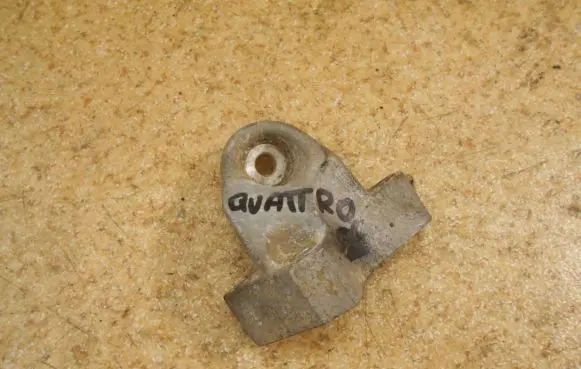 Maserati Quattroporte Gearbox mounting bracket 3321213