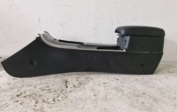 Mazda 6 Armrest
