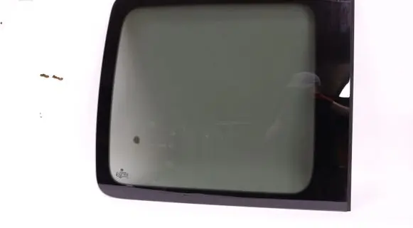 Volkswagen Caddy Rear side window 5785475