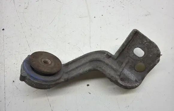 Peugeot 308 Radiator mount bracket 9603779180
