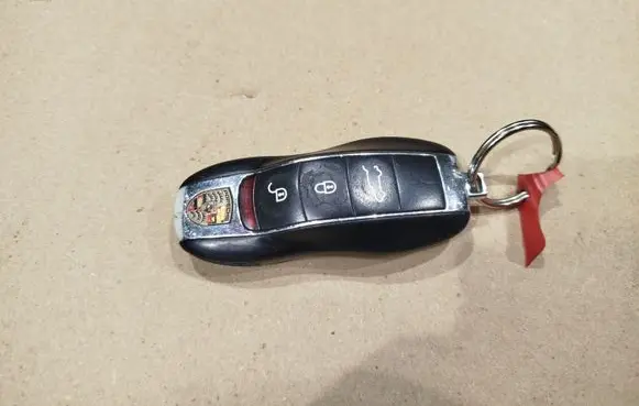 Porsche Cayenne (92A) Ignition key/card 7PP959753 5WK50136