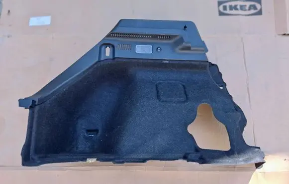 Toyota Auris E180 Trunk/boot floor carpet liner 5841002050
