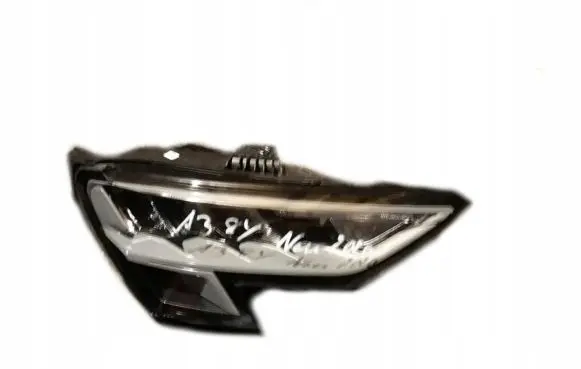 Audi A3 8Y Headlight/headlamp 8Y0941012
