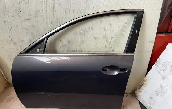 Mazda 6 Front door