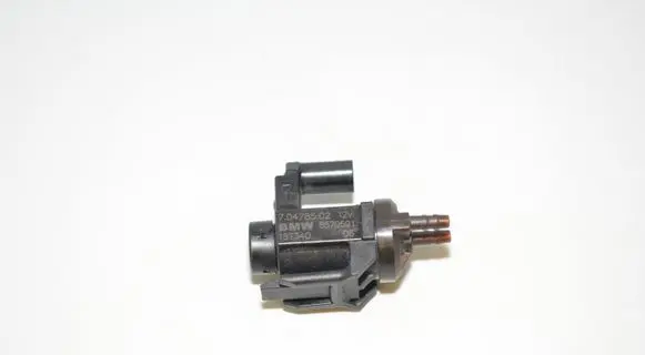BMW 5 G30 G31 Turbo solenoid valve 8570591
