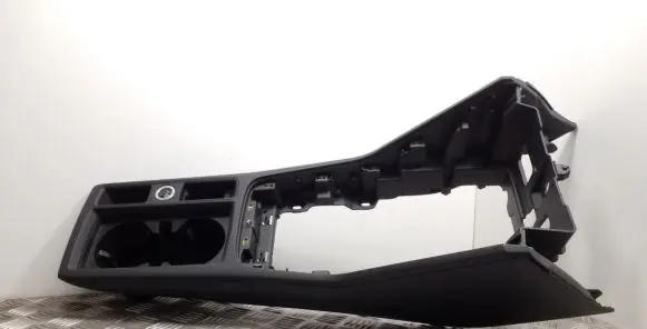 Audi Q3 F3 Center console 83B863242 83A862533 83B863349