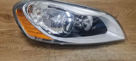 Volvo XC60 Headlight/headlamp 30763136