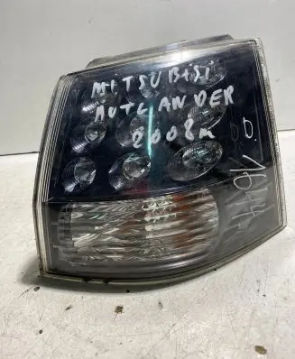 Mitsubishi Outlander Rear/tail lights 22087920