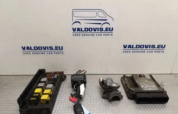 Engine ECU kit and lock set