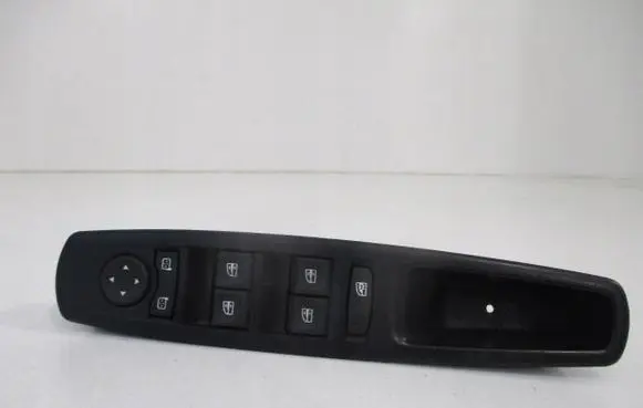 Renault Scenic III - Grand scenic III Quarter vent window switch 809610016R