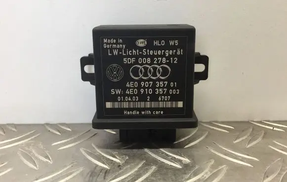 Audi A8 S8 D3 4E Light module LCM 4E0907357 4E0910357 5DF00827812