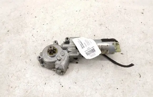 Mercedes-Benz S W221 Front driver seat rail A2208205042 2208205042