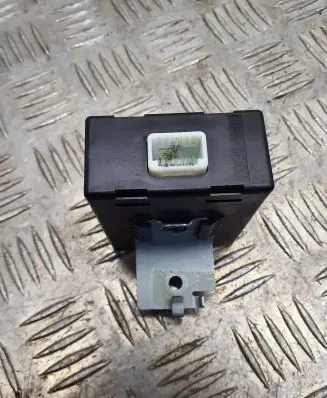 Infiniti Q70 Y51 Tire pressure control unit TWD1G791 CCCA13LP1350T6