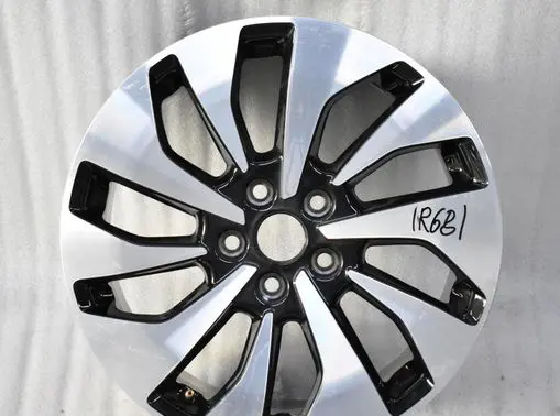 Ford Focus R17 alloy rim 