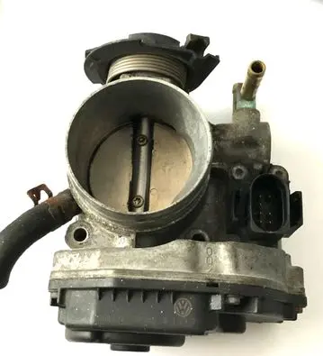 Audi A3 S3 8L Throttle valve 06A133364E