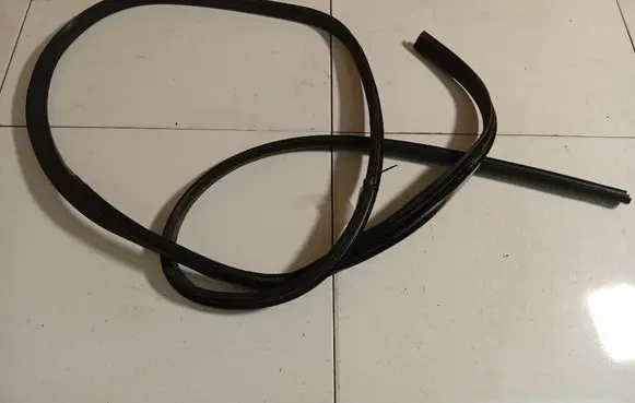 Ford S-MAX Rubber seal rear door 