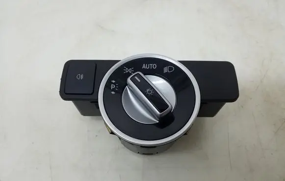 Mercedes-Benz E W212 Light switch A2129050551