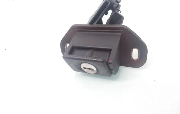 Opel Astra F Tailgate exterior lock 