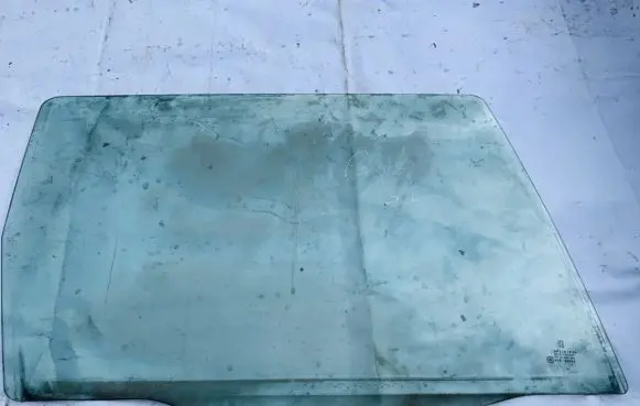 Peugeot 307 Rear door window glass 