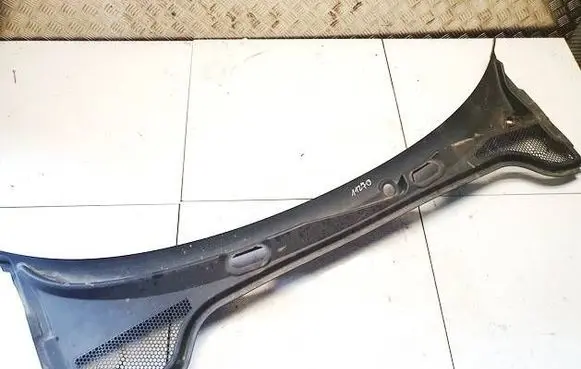 Audi A3 S3 8P Wiper trim 8P1819415B