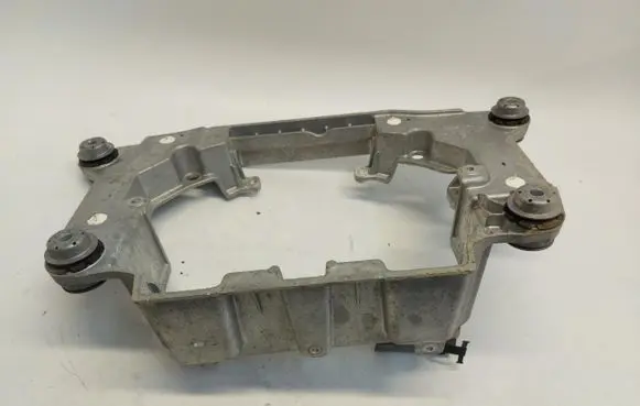 BMW 4 G22 G23 G24 G26 A/C compressor mount bracket 5a075d6