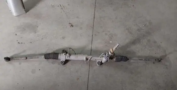 Toyota Corolla Verso AR10 Steering rack