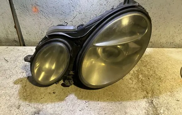 Mercedes-Benz E W211 Headlight/headlamp 5DV00829000 09640301413140