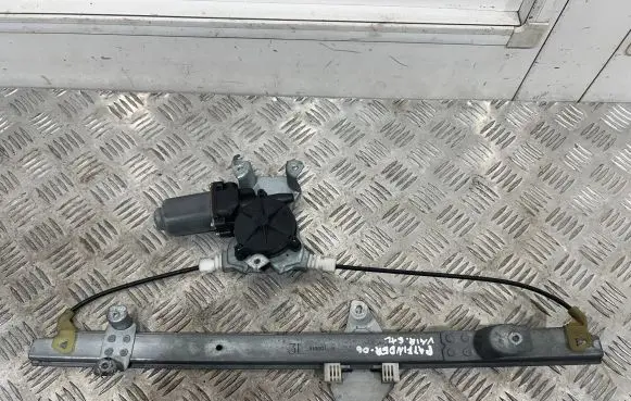 Nissan Pathfinder R51 Rear door window regulator with motor 400851 119001 0851
