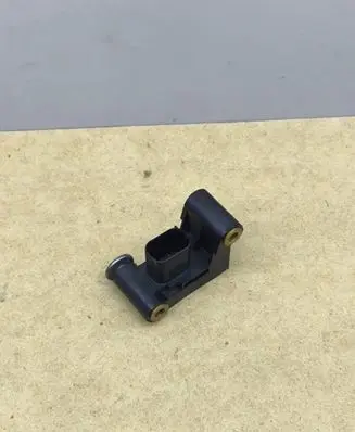 BMW 5 E60 E61 Airbag deployment crash/impact sensor 6977398 04C2930A 001500