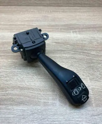 BMW 5 E39 Wiper control stalk 8375408