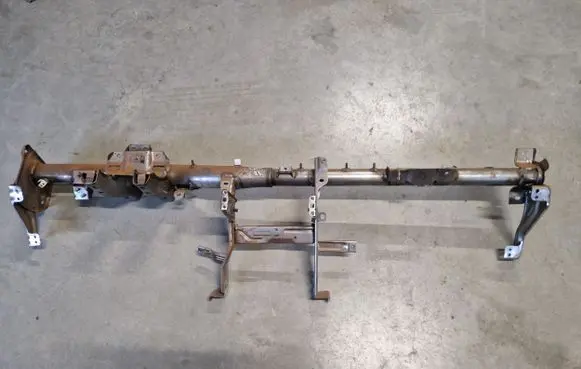 Mitsubishi L200 Dashboard cross member/frame bar 