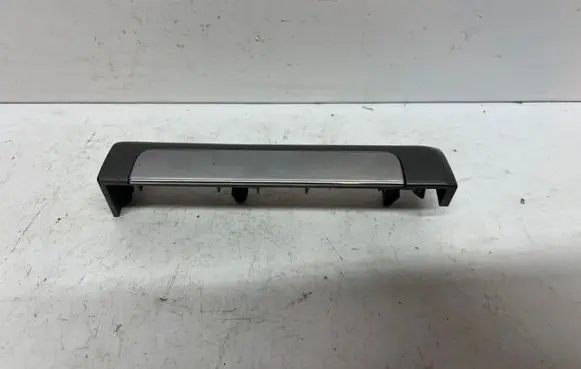 Opel Vectra C Dashboard glove box trim 769053620 13204491