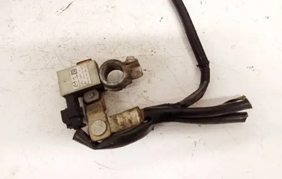 Positive cable (battery)