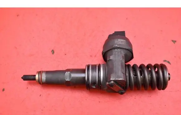 Skoda Octavia Mk2 (1Z) Fuel injector 038130073AG